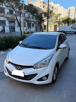 HYUNDAI HB20 1.6 PREMIUM 16V FLEX 4P AUTOMÁTICO HYUNDAI HB20 1.6 PREMIUM 16V FLEX 4P AUTOMÁTICO